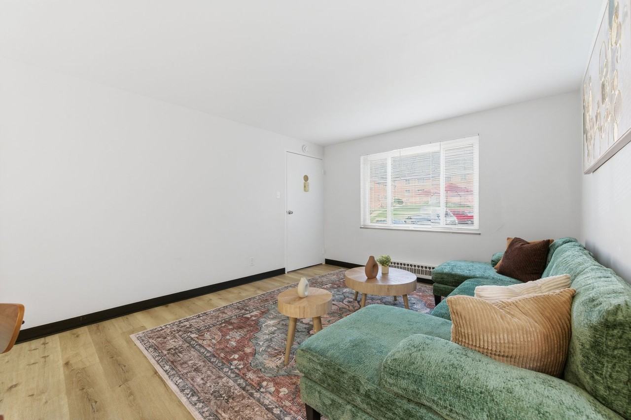 298 Lumar Vlg - Photo 3 of 34