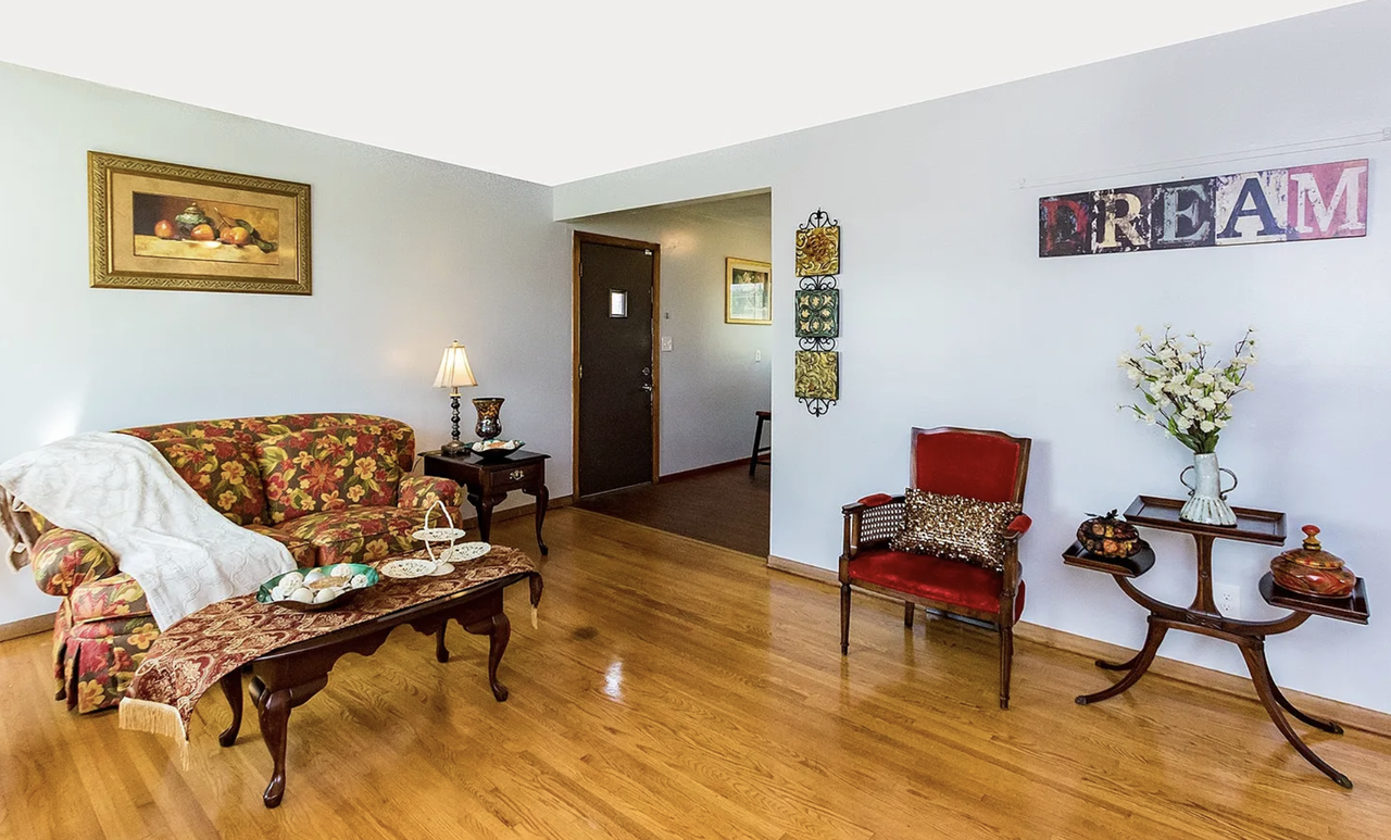 428 Tower St #1 - Photo 4 of 20