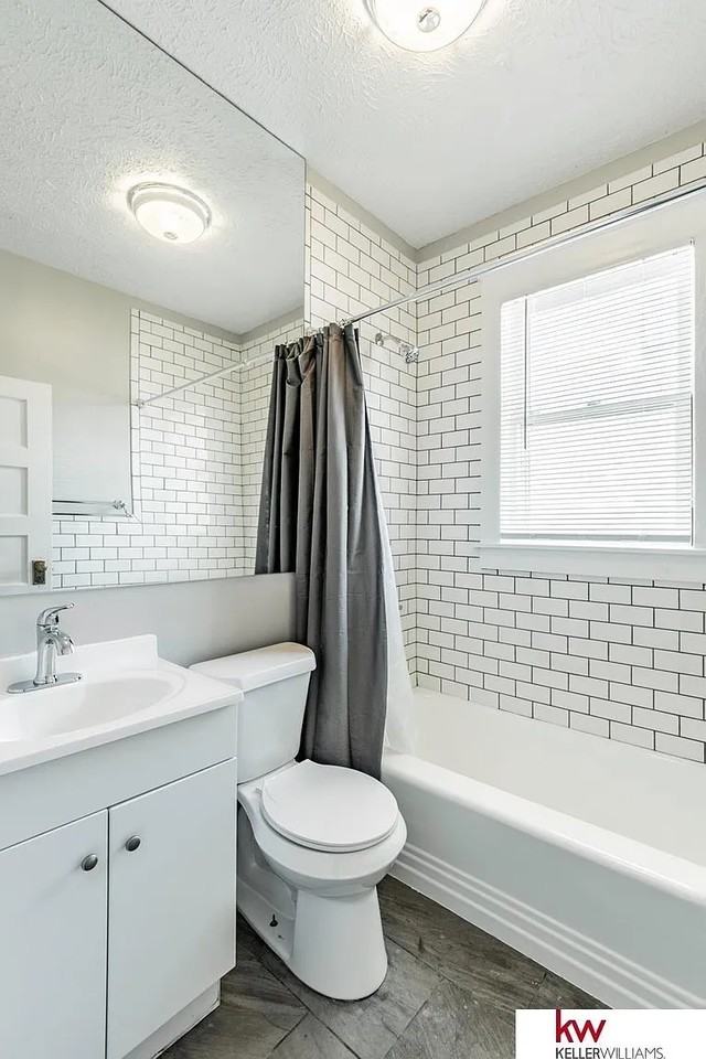 6307 Wirt St #1 - Photo 5 of 31