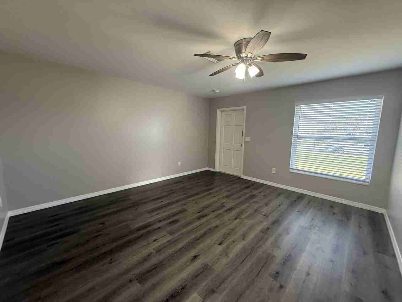 518 Briarwood Rd #1 - Photo 3 of 13