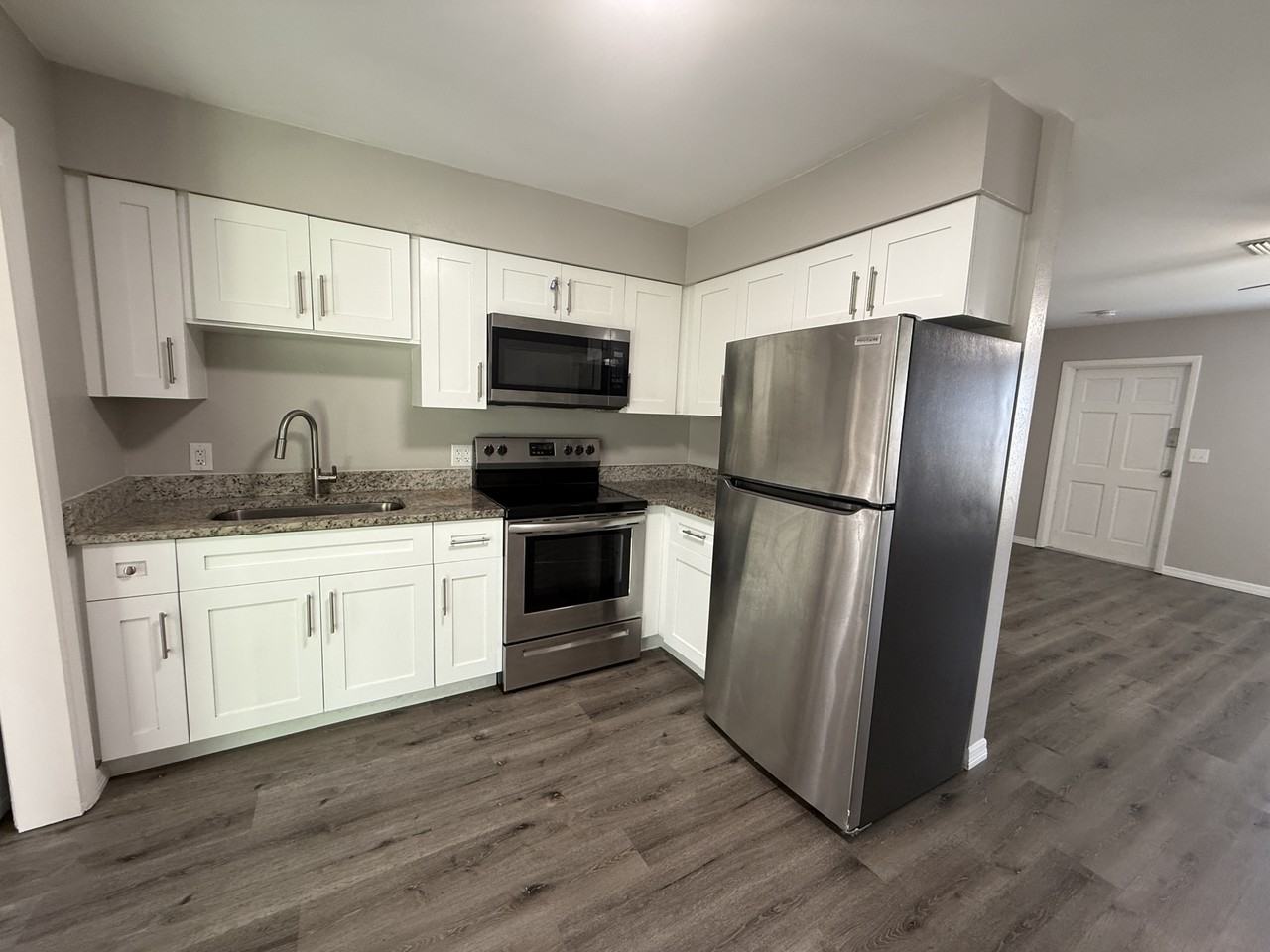 518 Briarwood Rd #1 - Photo 5 of 13