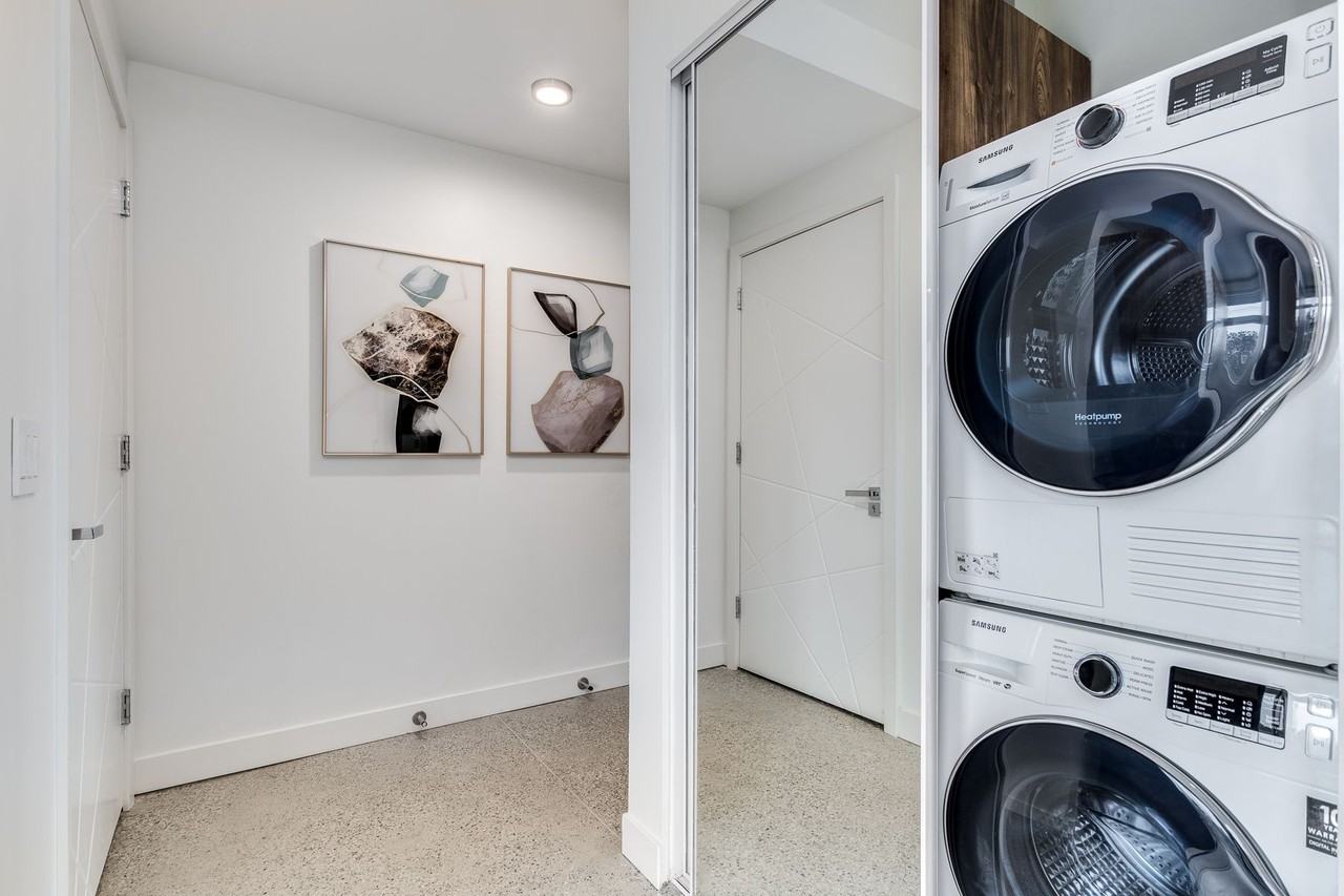 1170 Barclay Street - Photo 13