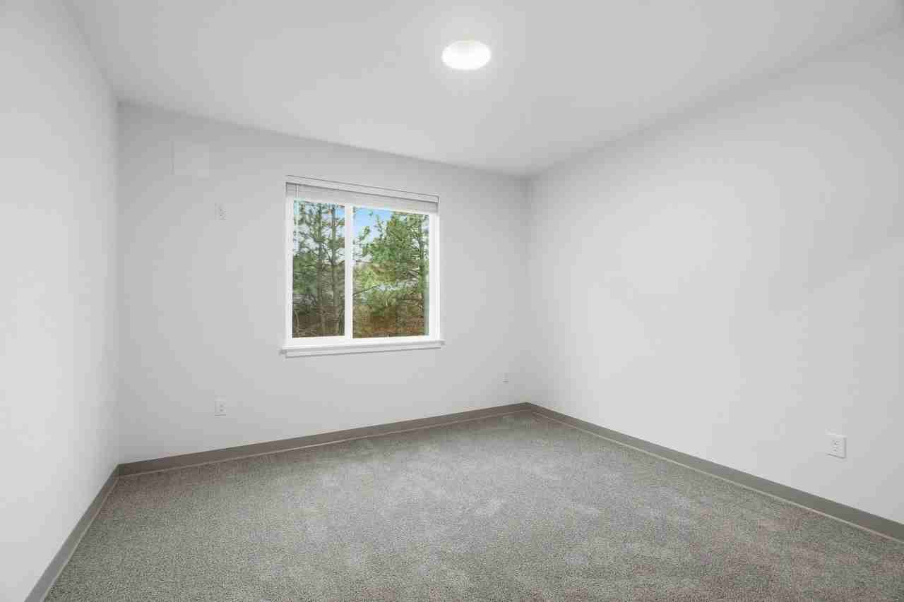 Dan Apartments! - Photo 7 of 12