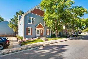 featured image of 3556 Queen Anne Way #1