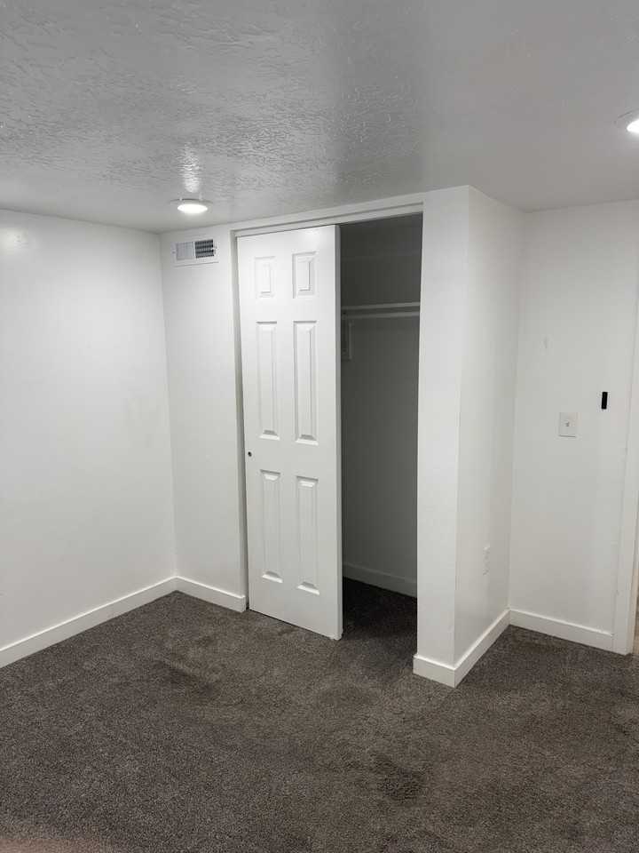 532 W Fern Dr - Photo 5 of 7