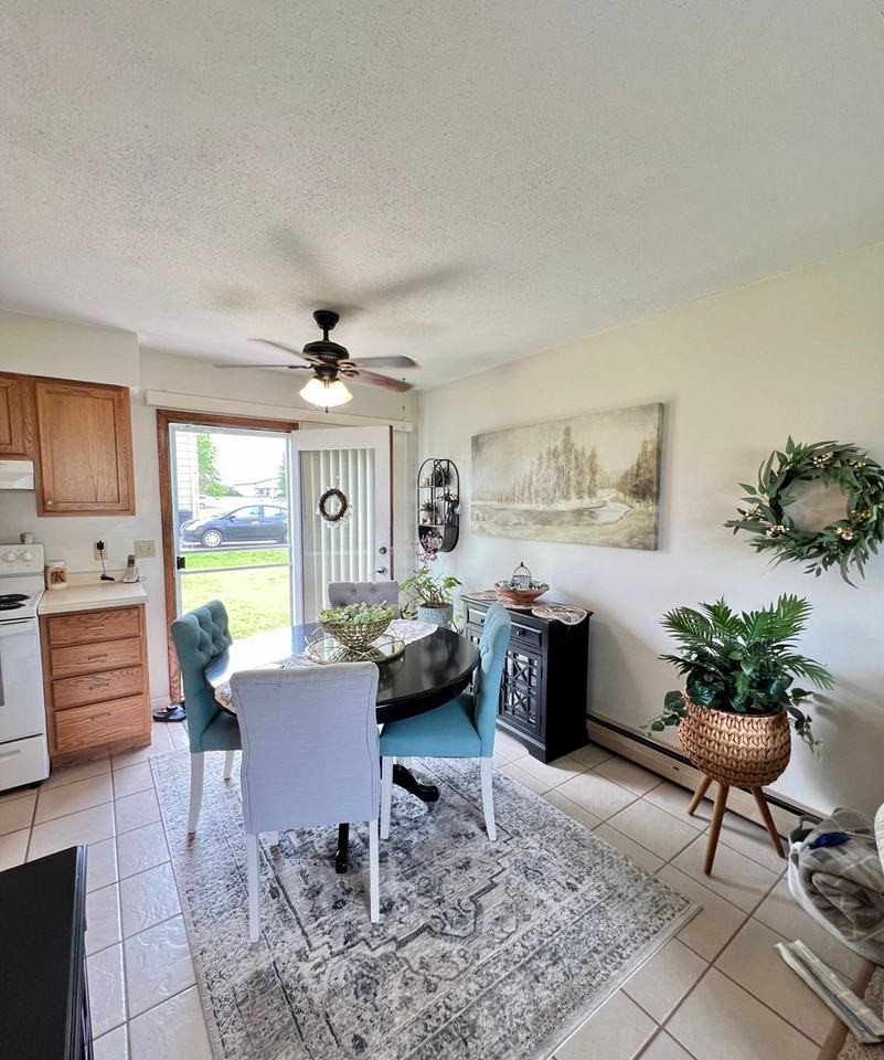 1618 N 32nd St - Photo 6 of 29