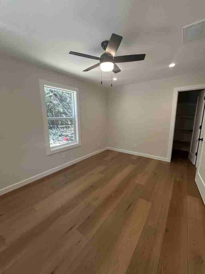 802 Perkins St #A - Photo 7 of 8