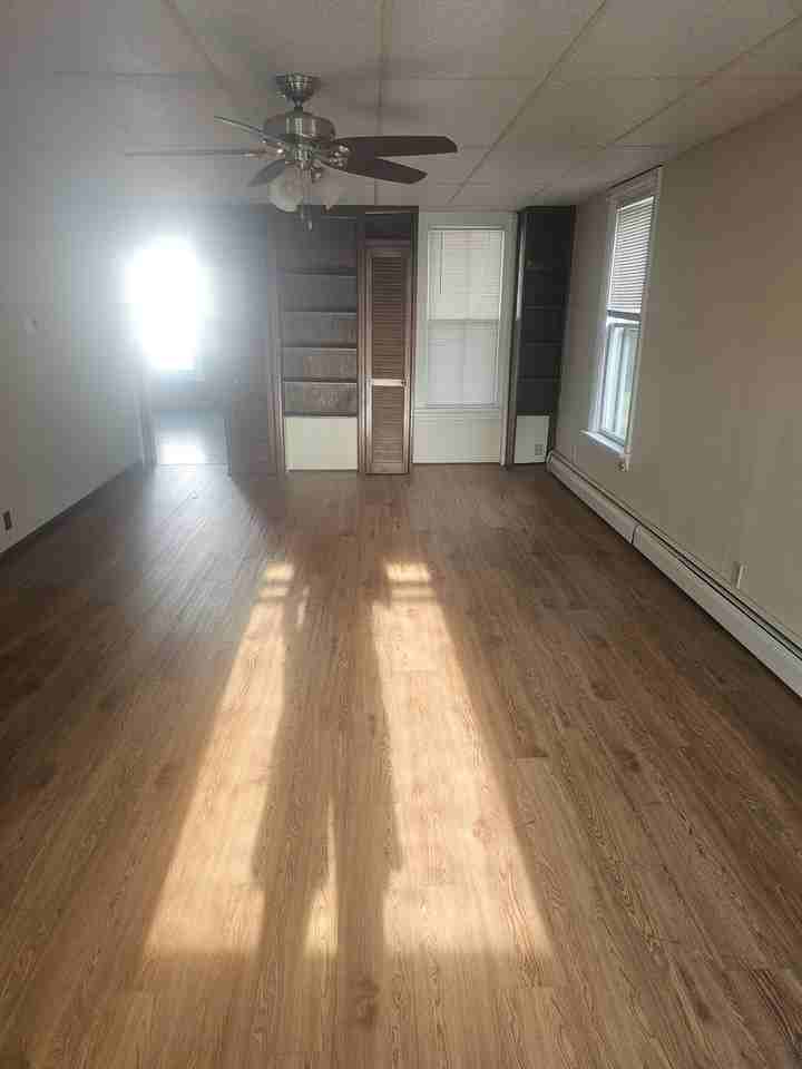 105 N Walnut St #B - Photo 5 of 5