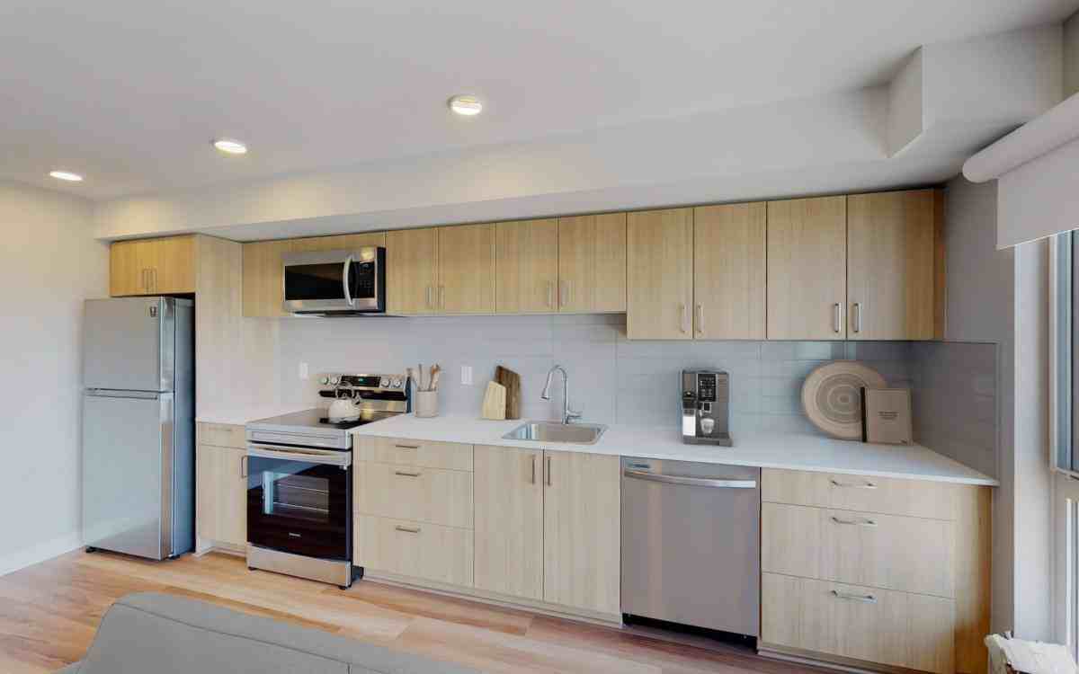 408 East Columbia Street - Photo 4