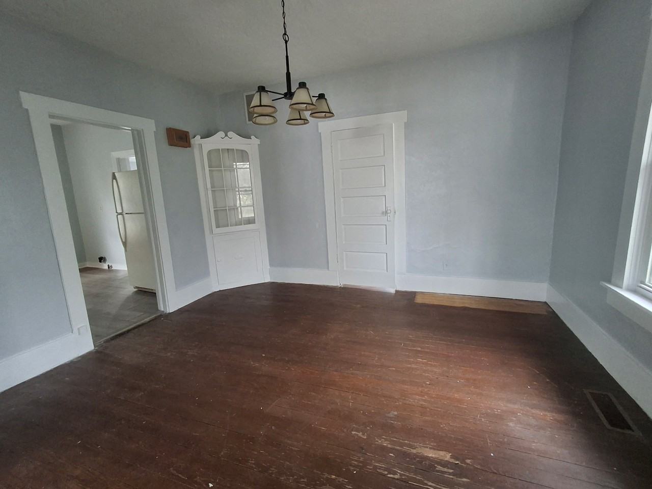 2619 Jackson St #1 - Photo 3 of 9