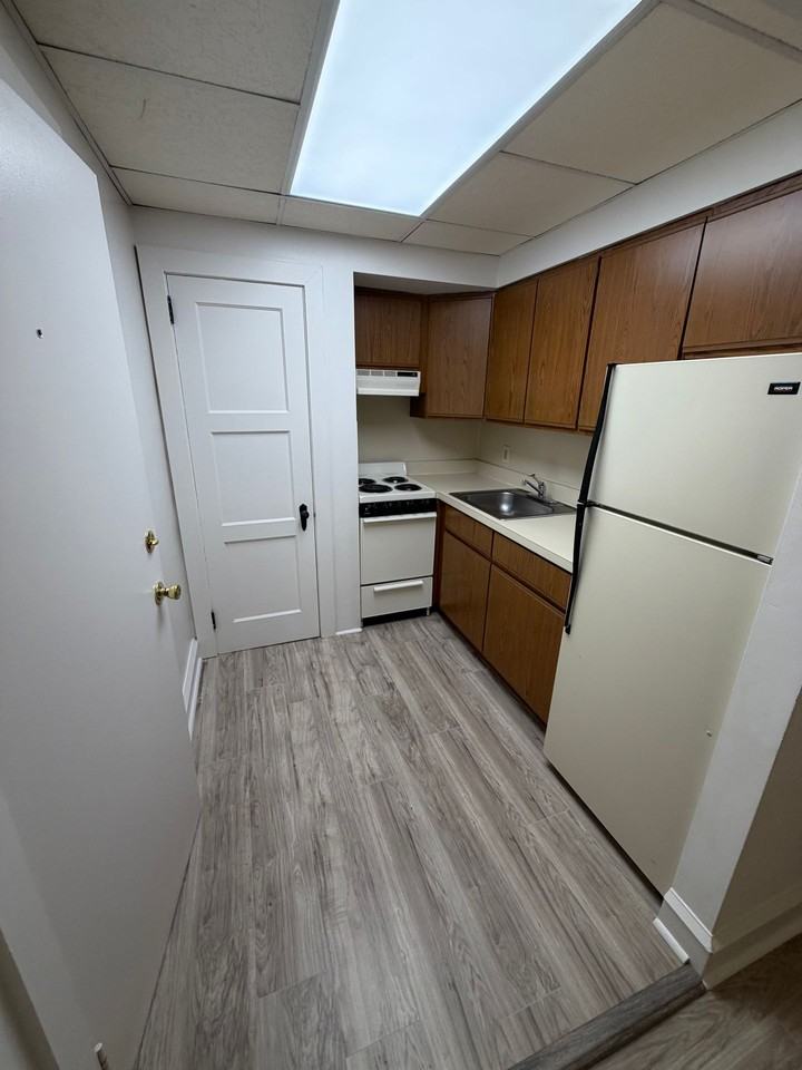 Maingate - Photo 5 of 9