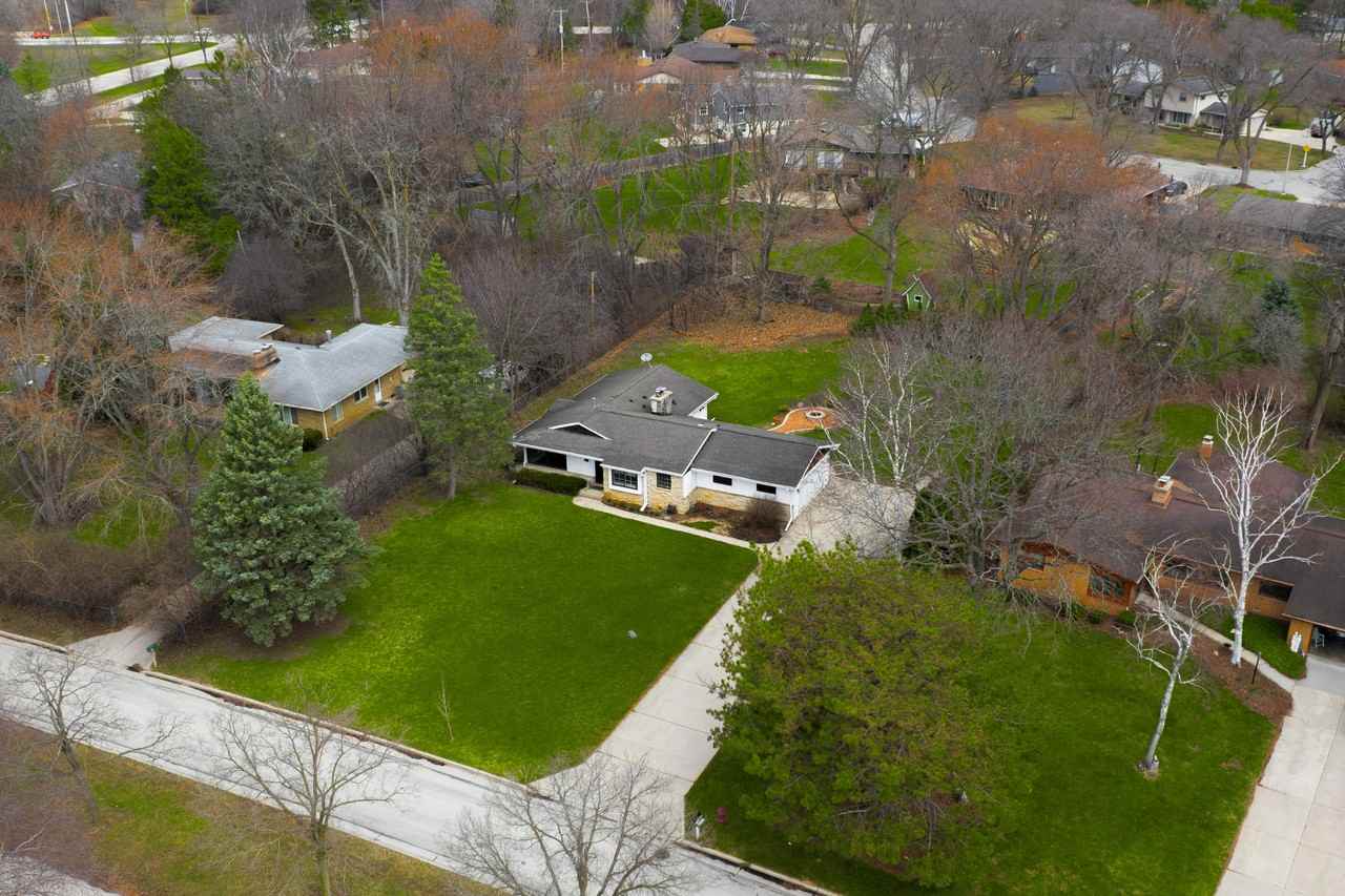 2428 S Root River Pkwy #1 - Photo 5 of 32