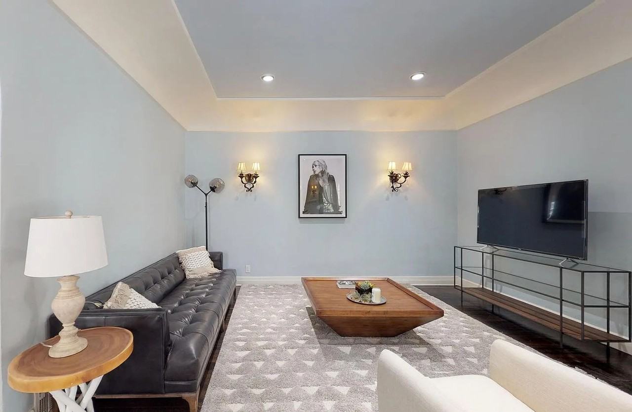 Charming Duplex in Prime Hancock Park Adjacent Location! - Photo 6 of 11