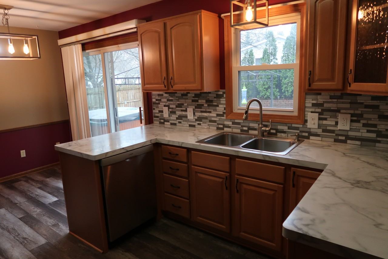 1264 Brookridge St Se #1 - Photo 3 of 10