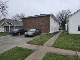 featured image of 6417 Burlington Ave #4