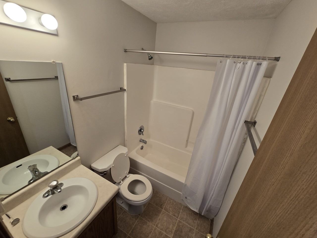 6417 Burlington Ave #4 - Photo 6 of 14