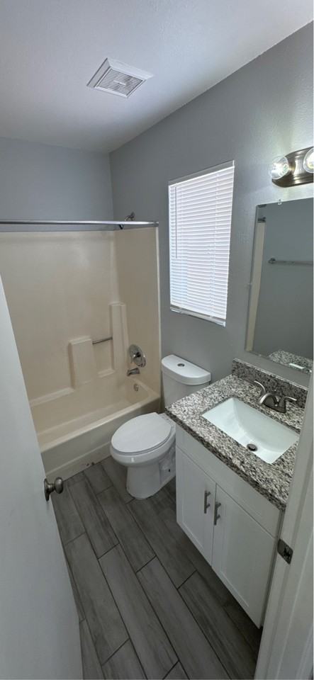 3012 E Cicero St #201 - Photo 3 of 9