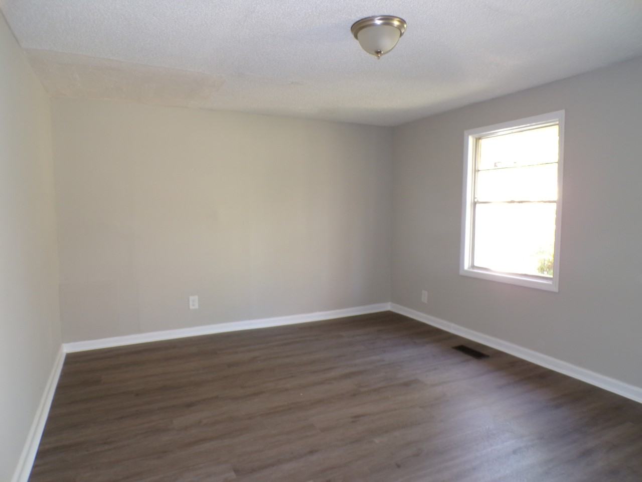 216 Kappa Ave S #1 - Photo 6 of 10