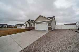 featured image of 3950 E Ridgeland Dr