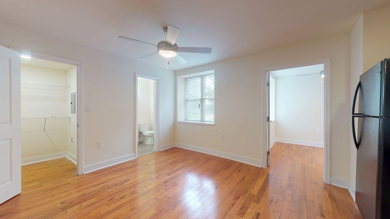 Sherwood Court Apartments - Photo 4 of 34
