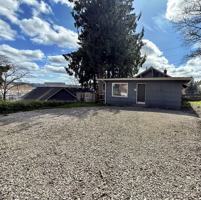 featured image of 3106 Farragut St #1