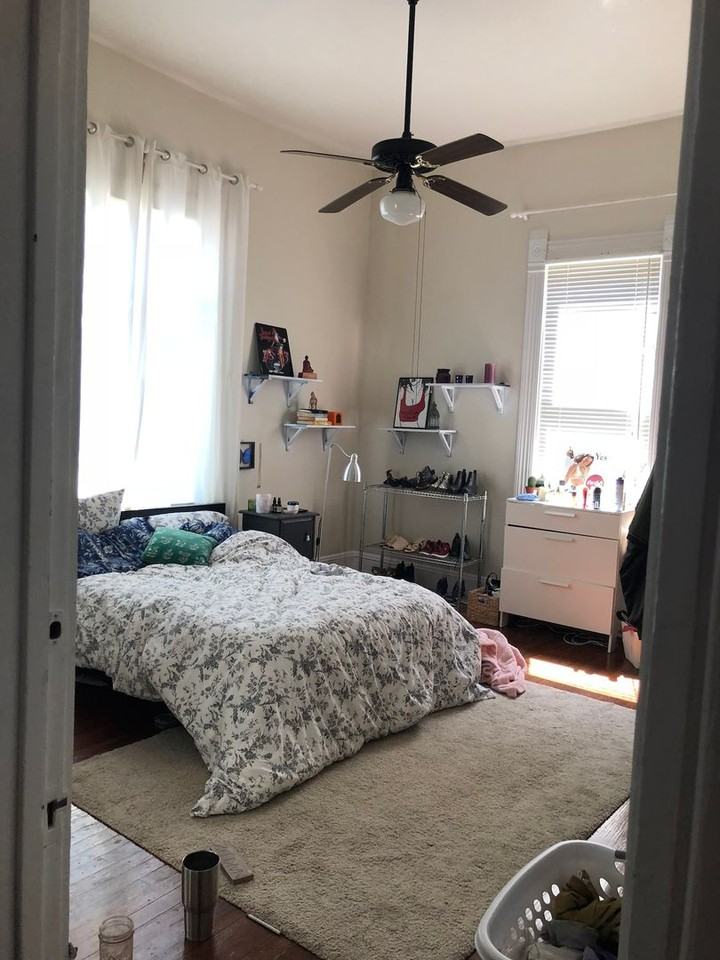 906 W 22nd St (LO) - Photo 6 of 23