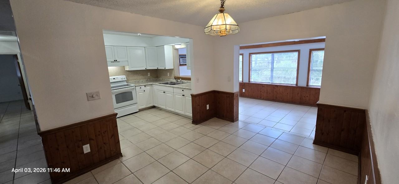 216 58th Ave E #216 - Photo 4 of 34