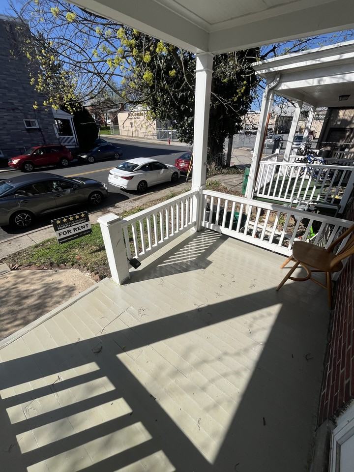 605 Lehigh Ave #1 - Photo 2 of 18