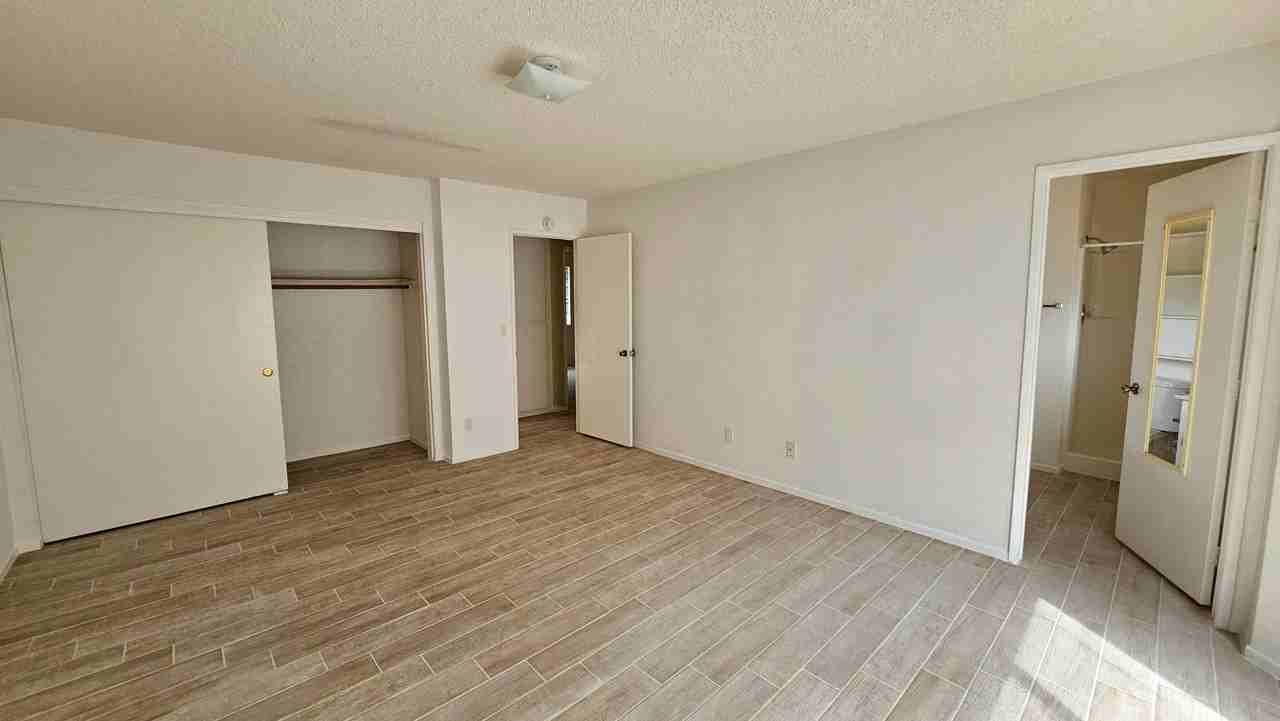 8124 Underwood Ave - Photo 6 of 12