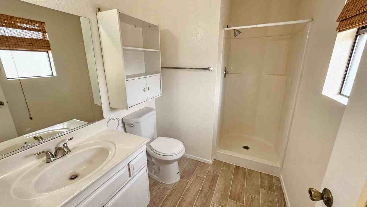 8124 Underwood Ave - Photo 7 of 12