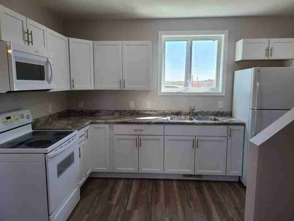 301 Spring St #1 - Photo 2 of 10