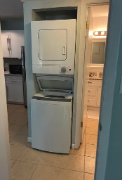 1035 SW 9th StH4 #H4 - Photo 6 of 8