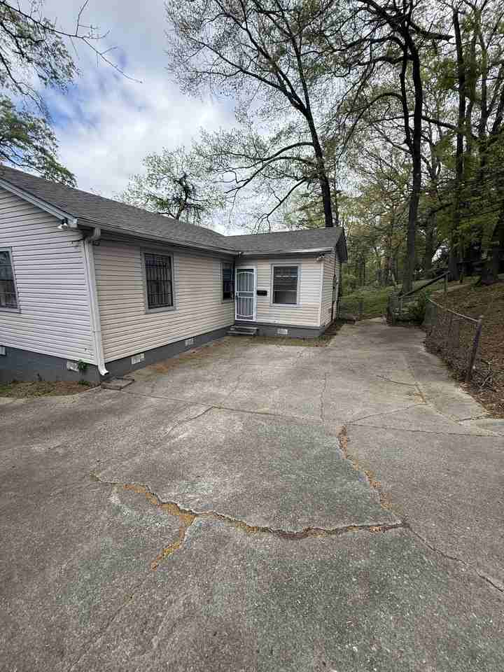 2621 20th Street Ensley #1 - Photo 4 of 21