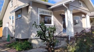 2551 Ne 32nd Pl #1 - Photo 1 of 1