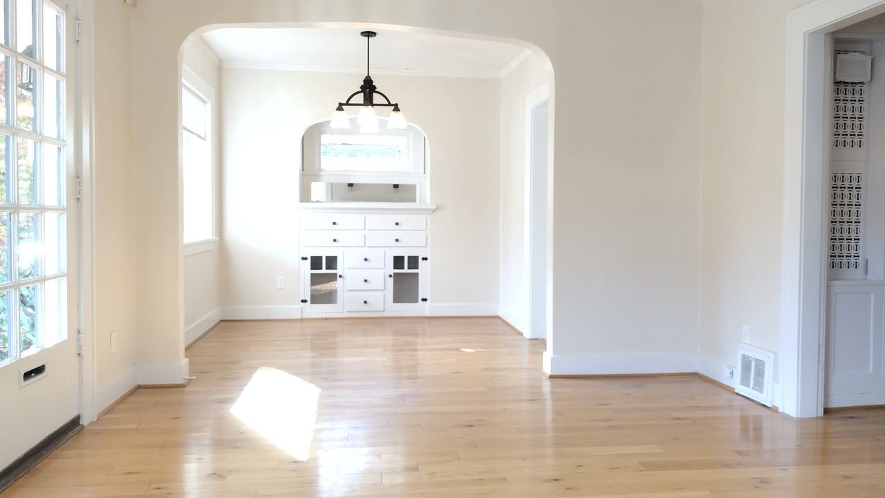 2551 Ne 32nd Pl #1 - Photo 2 of 10