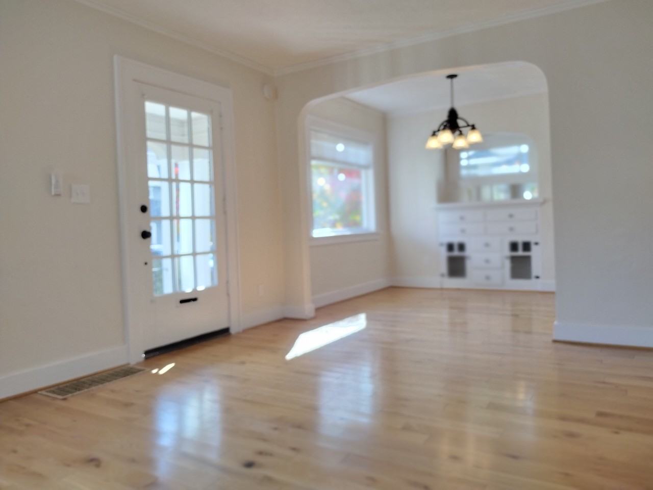 2551 Ne 32nd Pl #1 - Photo 7 of 10