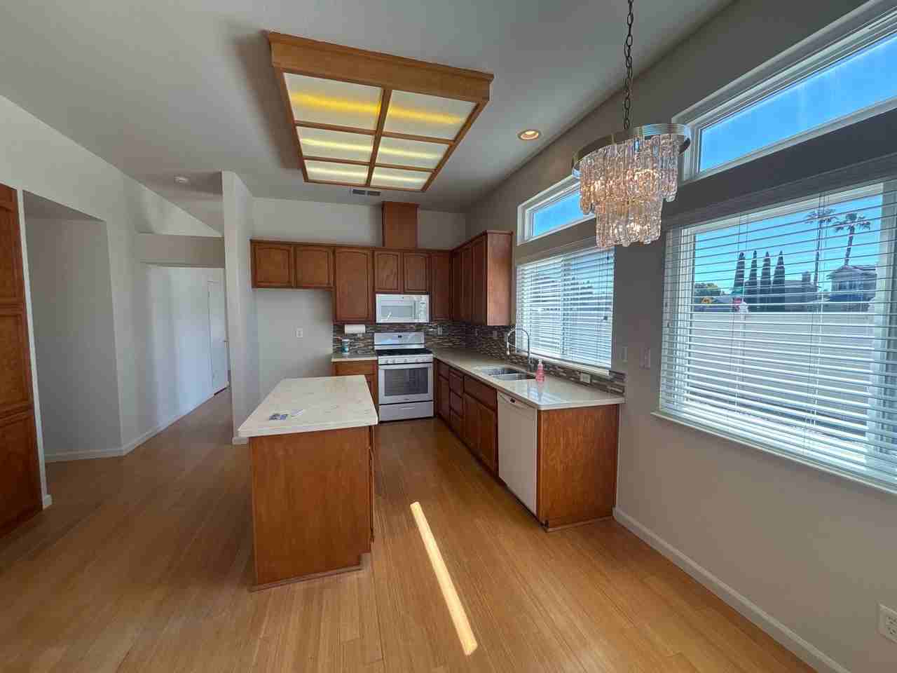 1843 Fairhaven Way - Photo 6 of 15