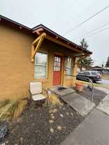 302 Nw Harriman St #4 - Photo 1 of 1