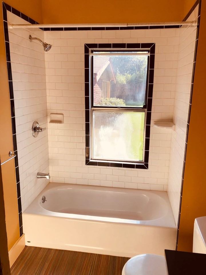 302 Nw Harriman St #4 - Photo 5 of 9