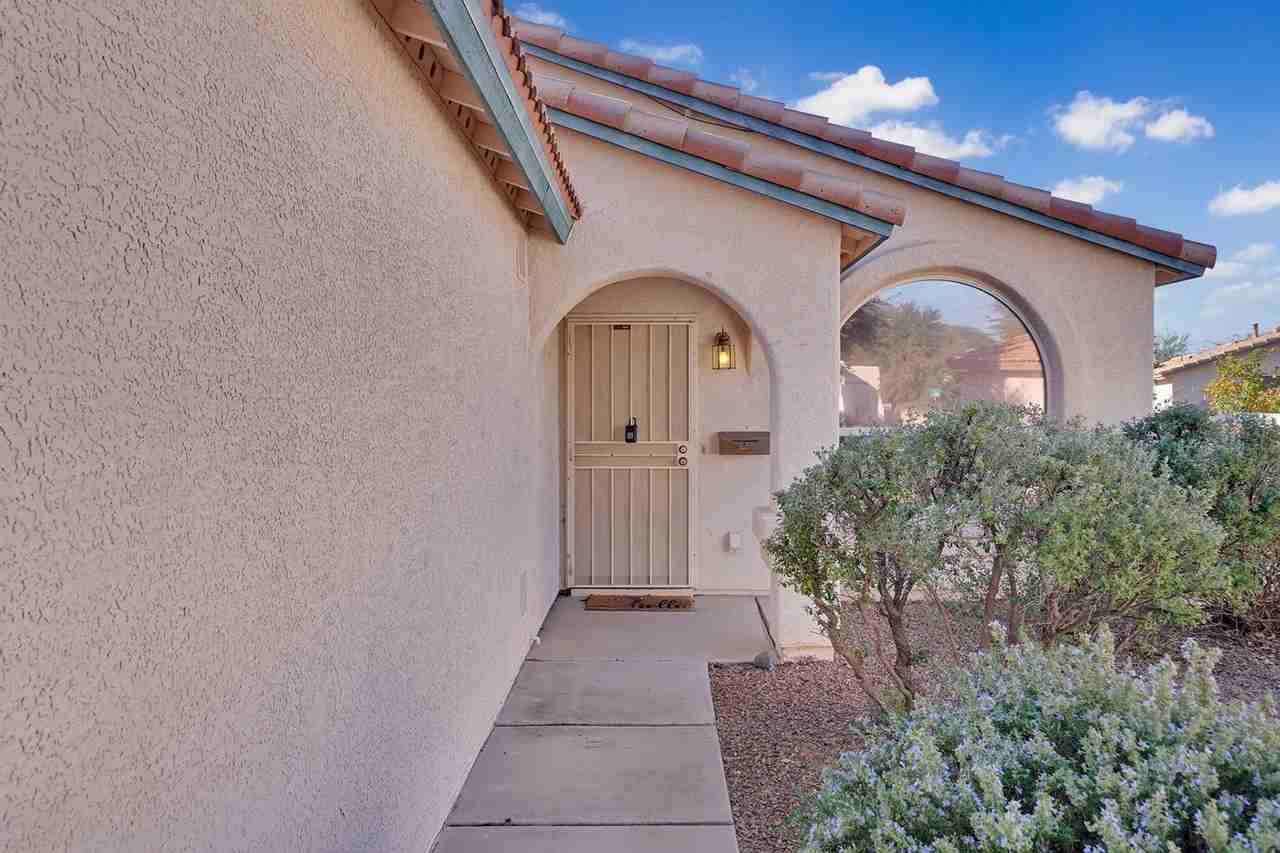 98 E Futurity Pl - Photo 2 of 17