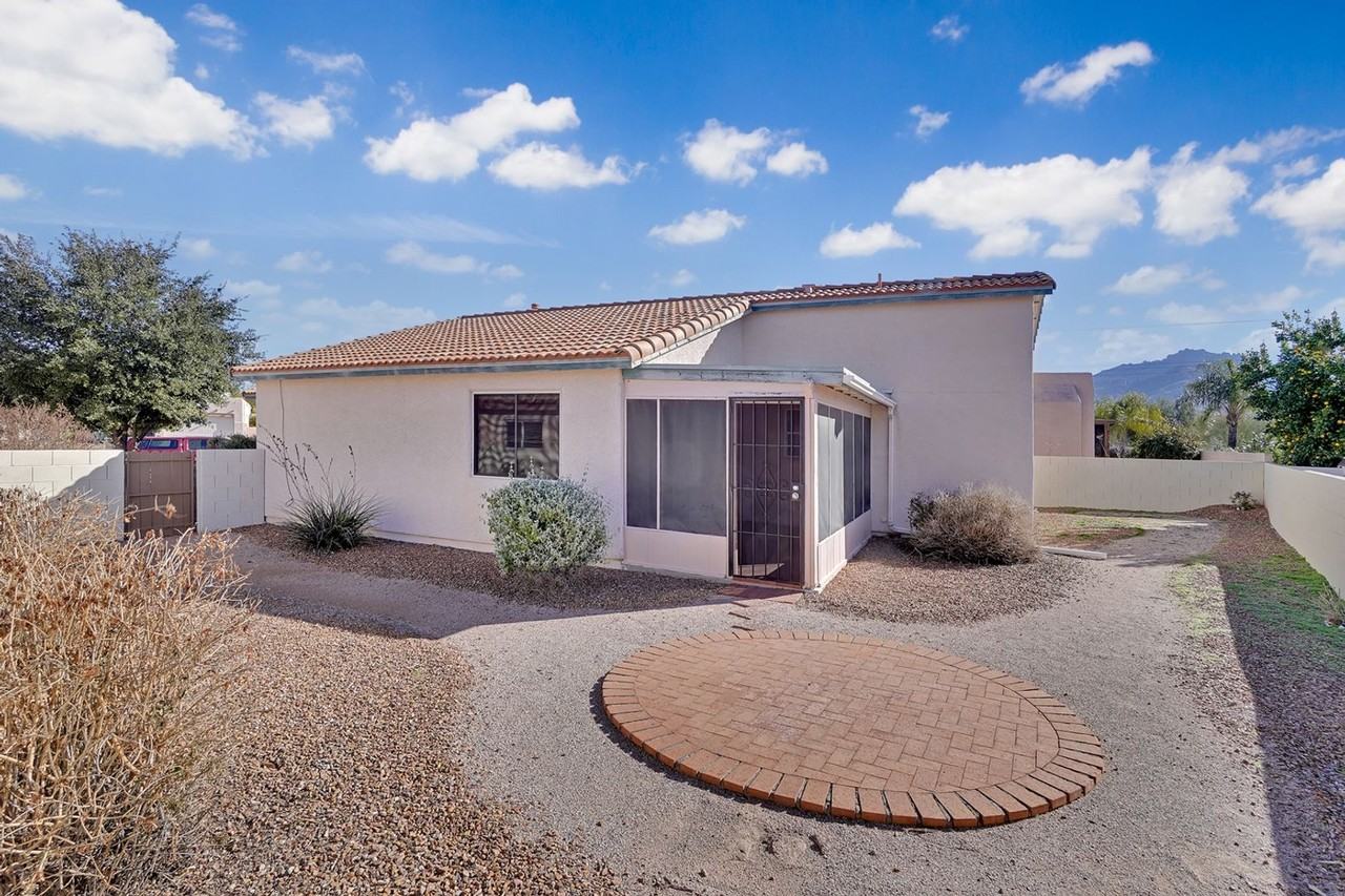 98 E Futurity Pl - Photo 7 of 17