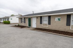 708 W Cunningham Dr #4 - Photo 1 of 1