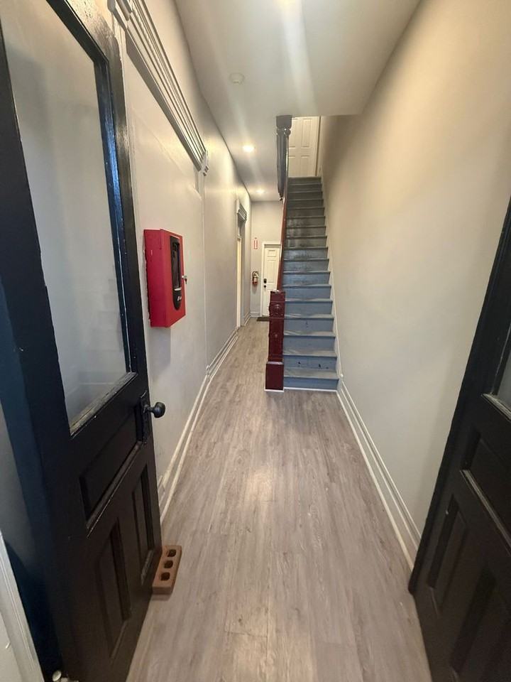 3805 Baring St - Photo 7 of 9