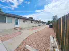 featured image of 3126 W Arizona Ave