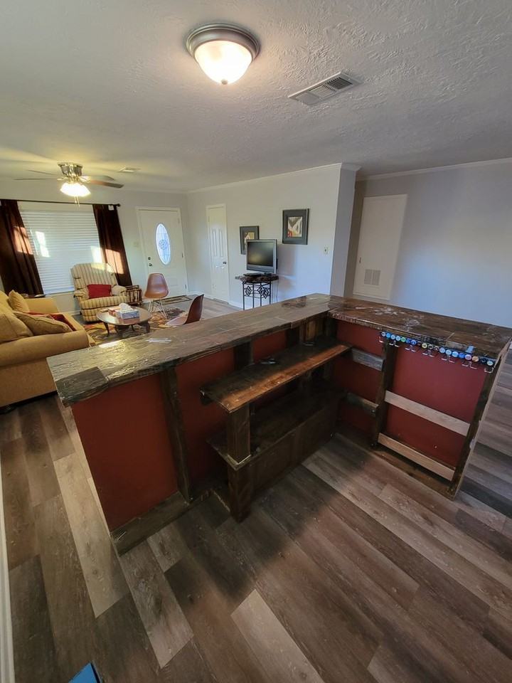 4200 Oaklawn St - Photo 5 of 22