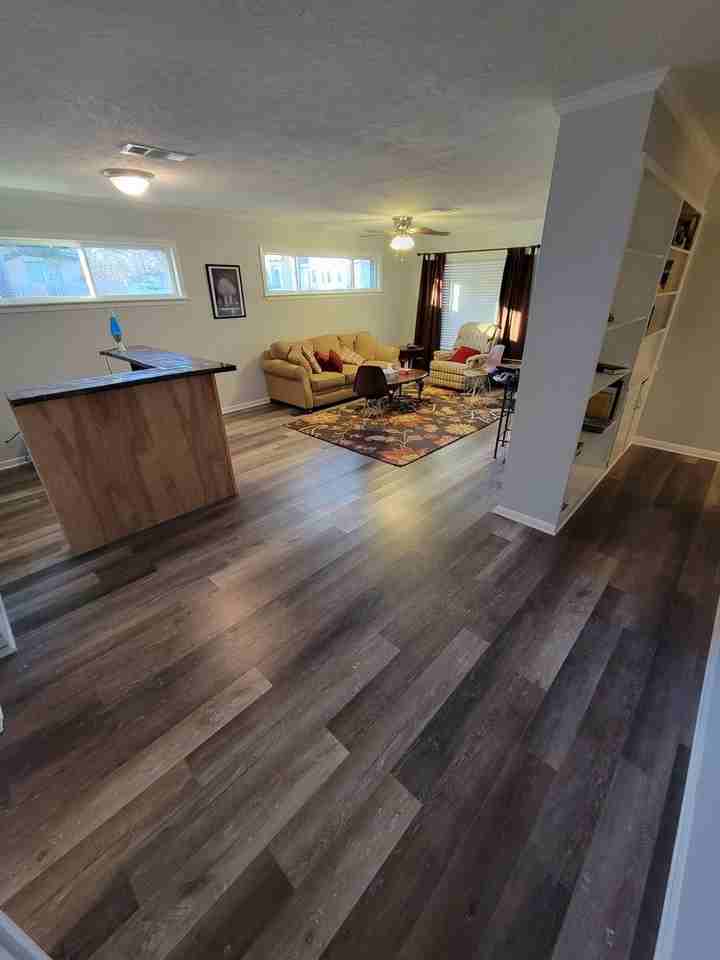 4200 Oaklawn St - Photo 6 of 22