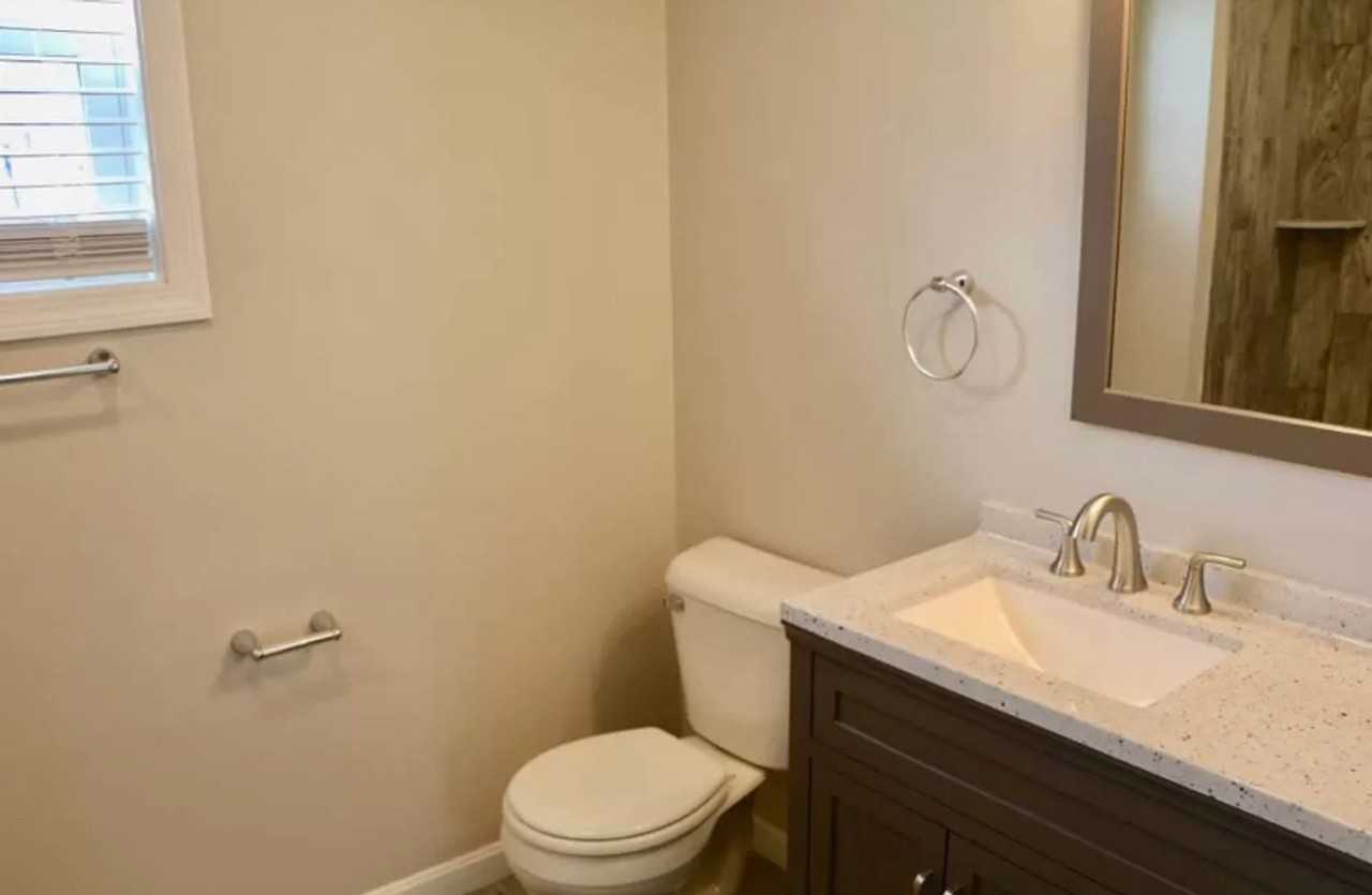 28 Morgan Ave - Photo 3 of 7