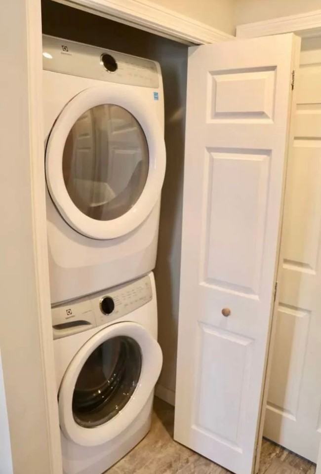 28 Morgan Ave - Photo 7 of 7