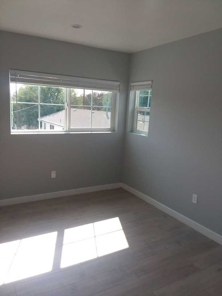 3109 Estara Ave - Photo 6 of 19