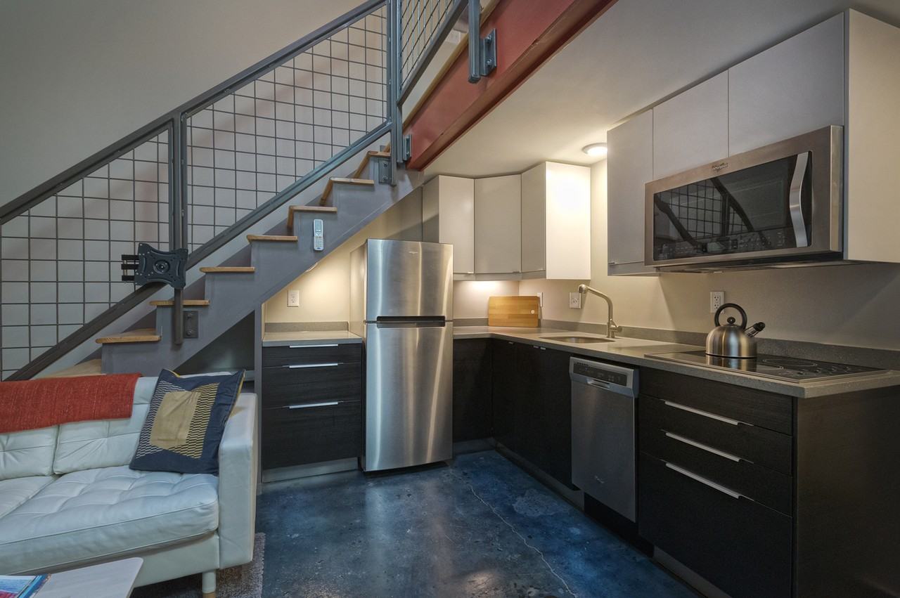 631 Campbell Ave LLC - Photo 7 of 21